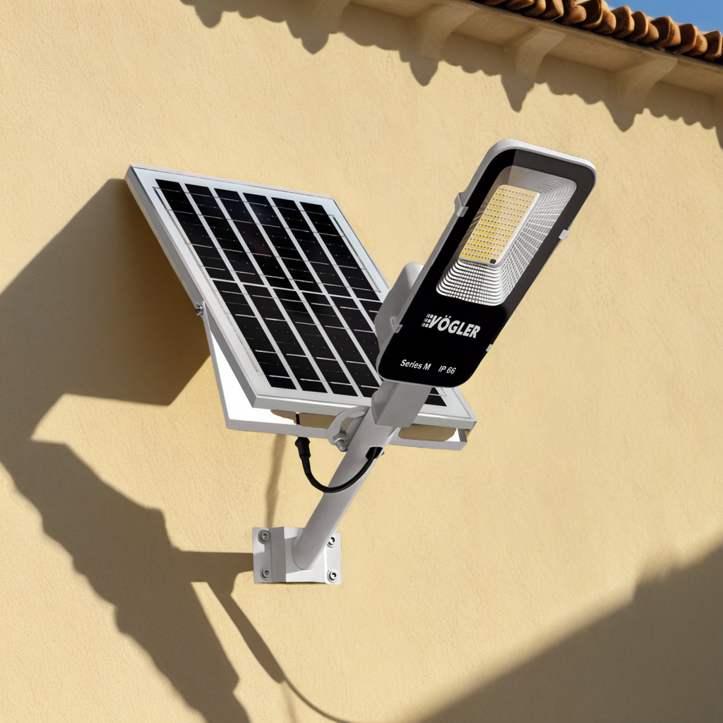 Výkonná solárna lampa, súmrakový senzor, diaľkové ovládanie, Vögler Professional 1500W